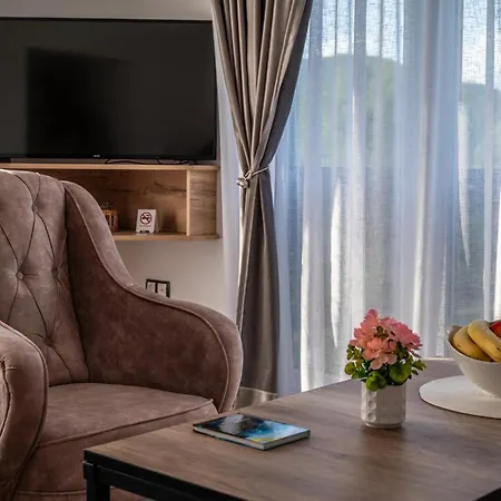 Japods Kingdom Apartment *