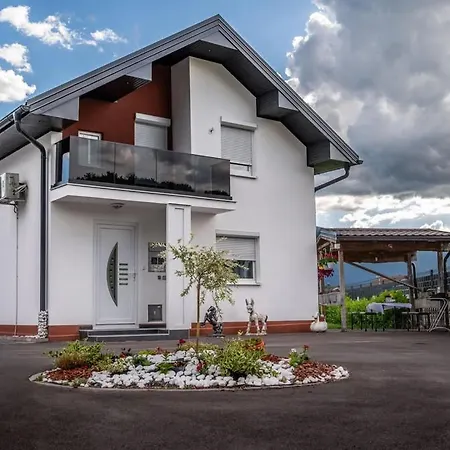 Japods Kingdom Apartment Bihac